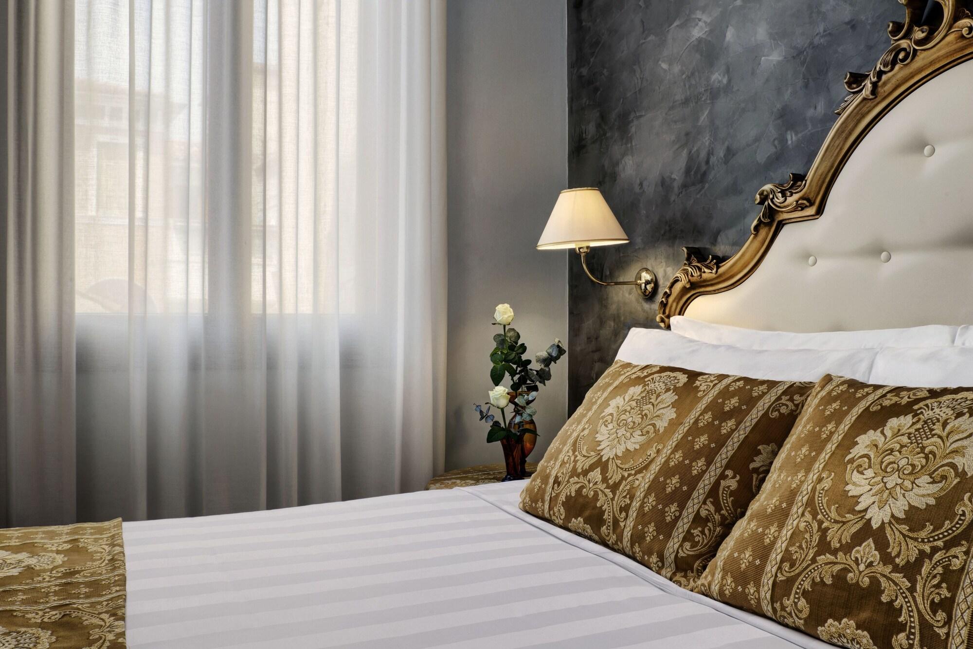 Pausania 3* Venise